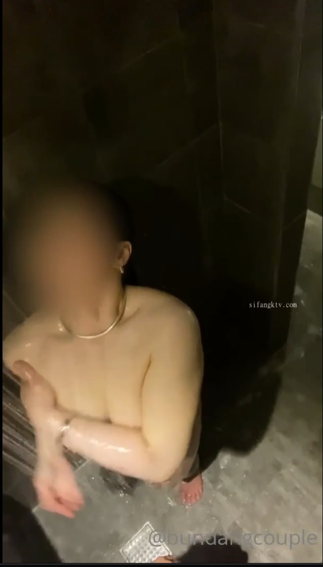 国产AV 皇家华人 RAS0042 情色隔离室 寂寞难耐女上司与我啪啪一整周 沈娜娜